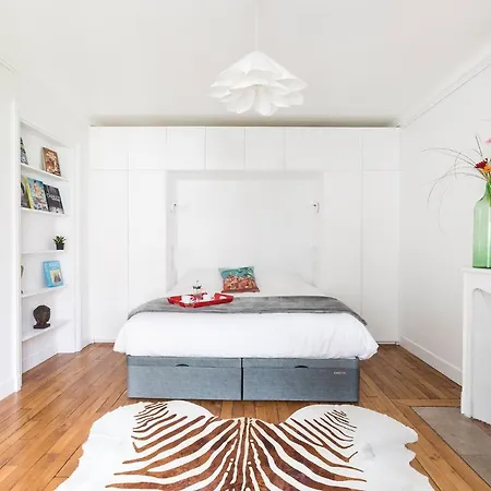 Mademoiselle Apartment Paris